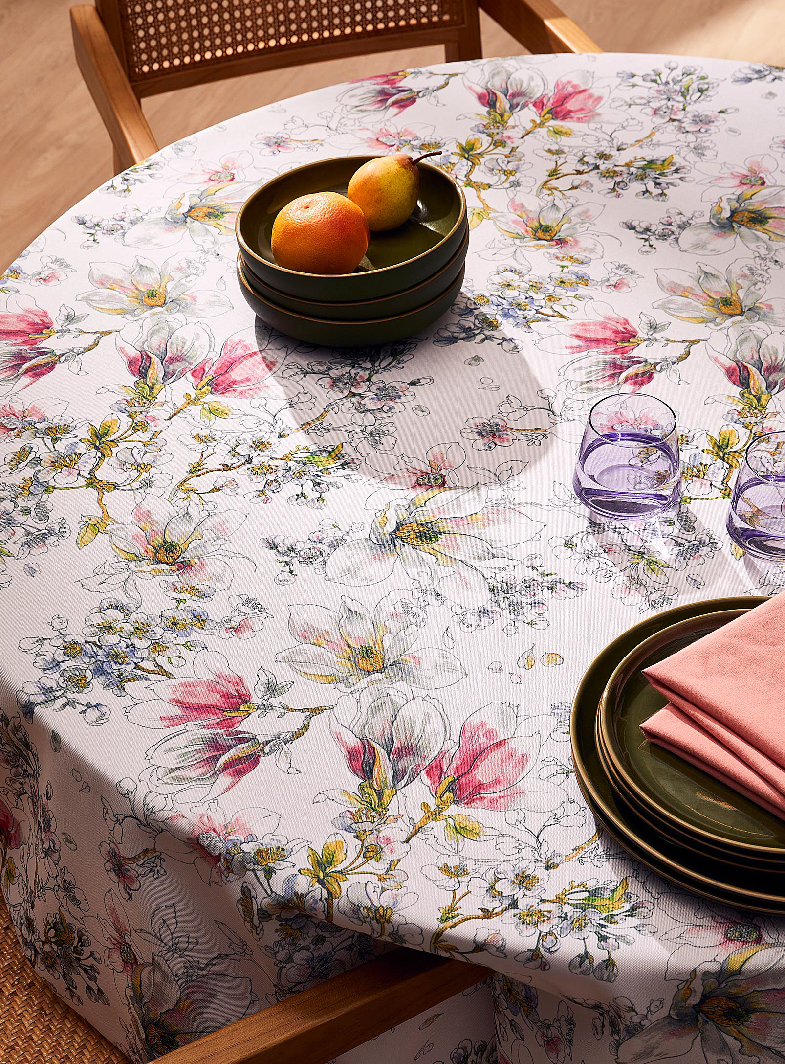 Simons Maison - Magnolia coated tablecloth