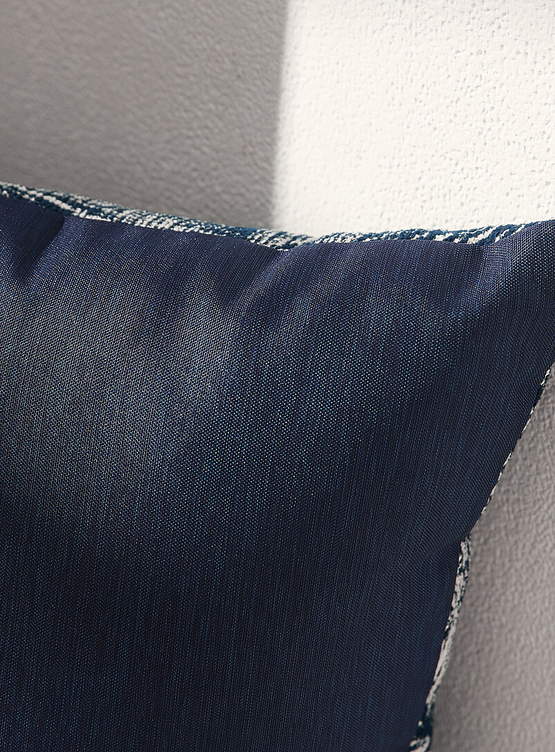 Midnight garden outdoor cushion 50 x 50 cm product image 2