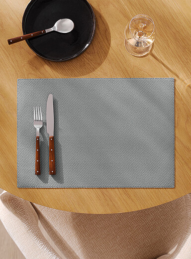 Two-tone placemat