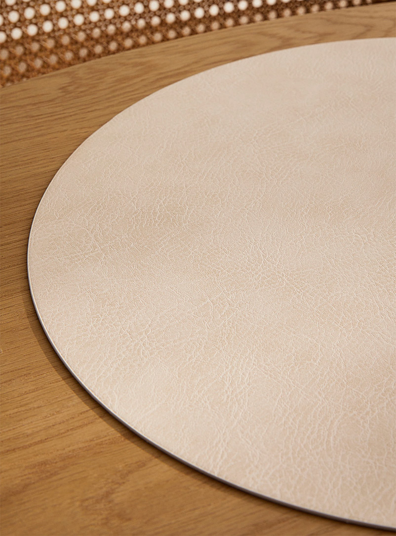 Round faux-leather placemat product image 2