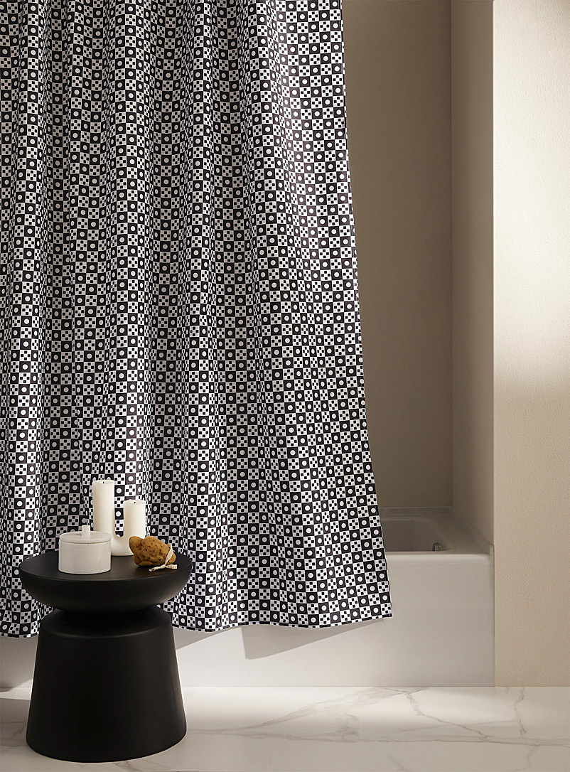 Simons Maison: Le rideau de douche polyester recyclé motif géo Blanc et noir