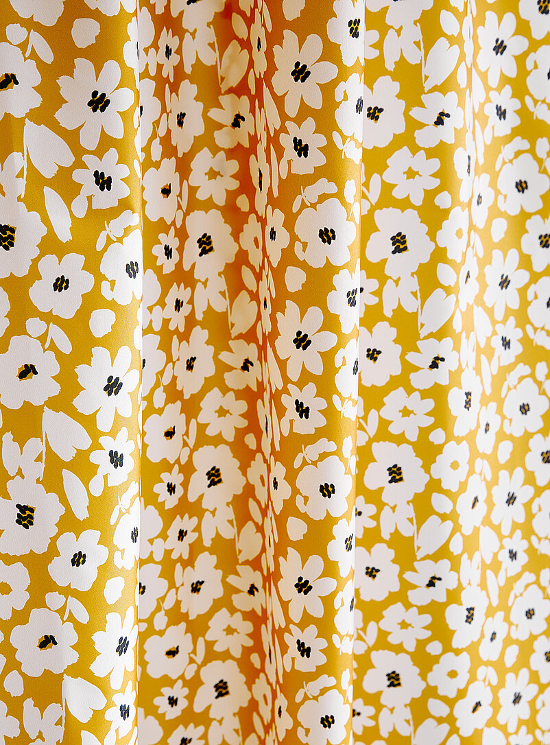 Abstract flowers shower curtain product image 2
