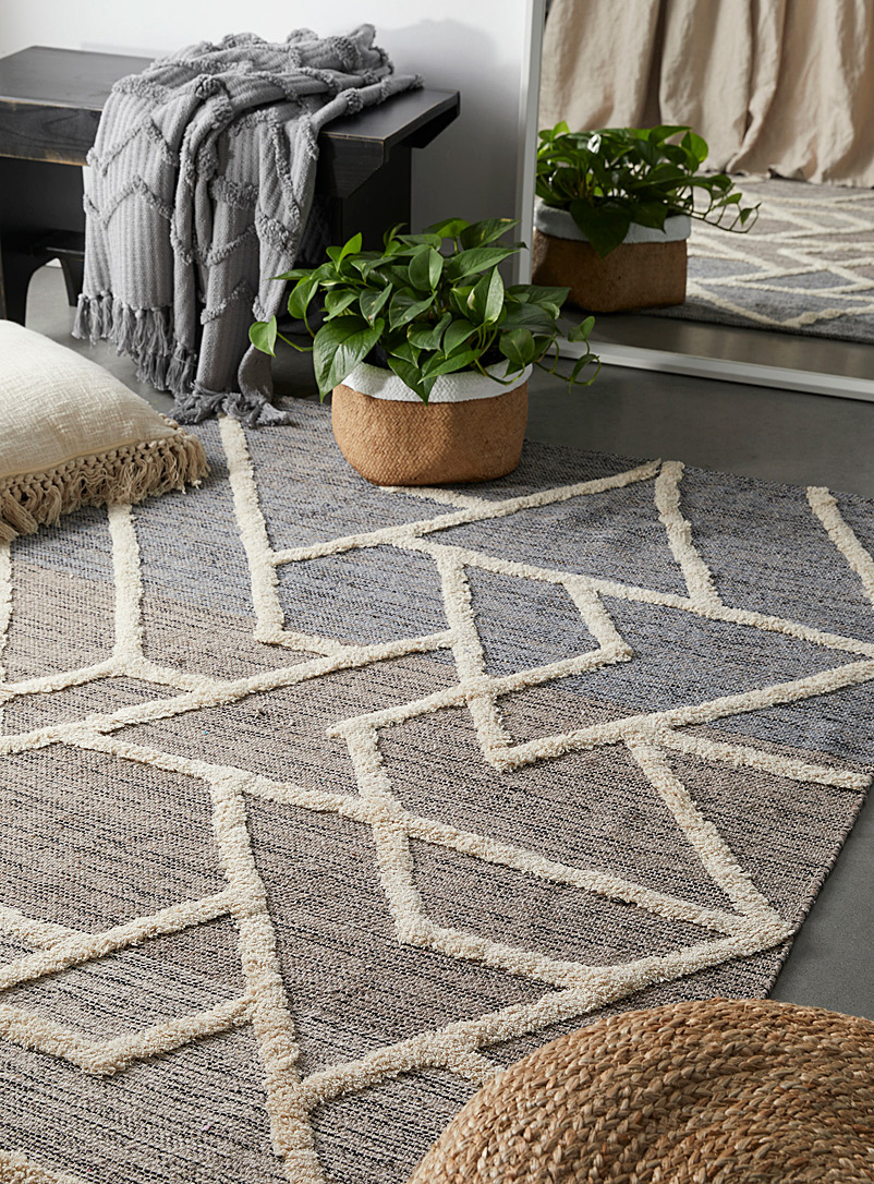 Area Rugs And Furniture Simons, Grey Faux Fur Rug 8×10