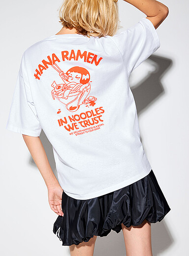 Le t-shirt surdimensionn&eacute; imprim&eacute;