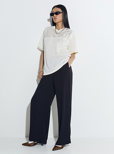 Le pantalon large habill&eacute; serg&eacute; fluide Lia