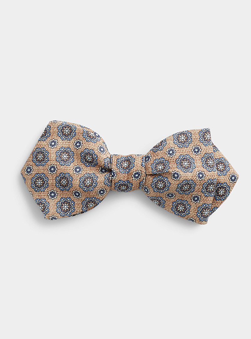 Le 31 Fawn Floral medallion textured bow tie for men