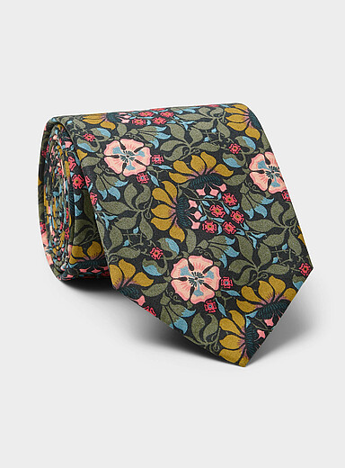 Floral tie <b>Made with Liberty Fabric</b>