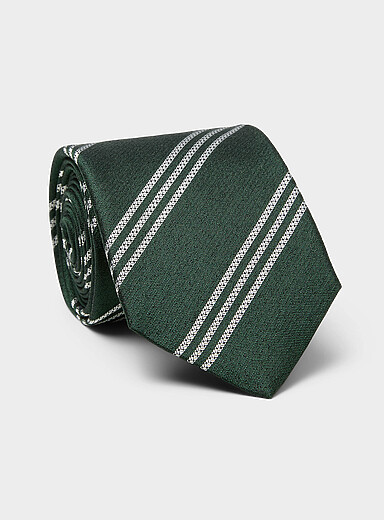Three-stripe tie