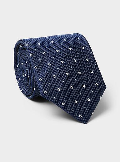 Geo mini-shape tie