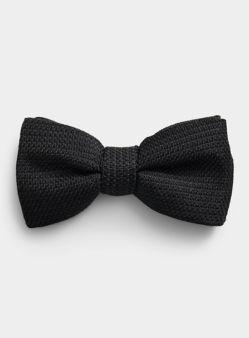 Textured bow tie product image (primary)