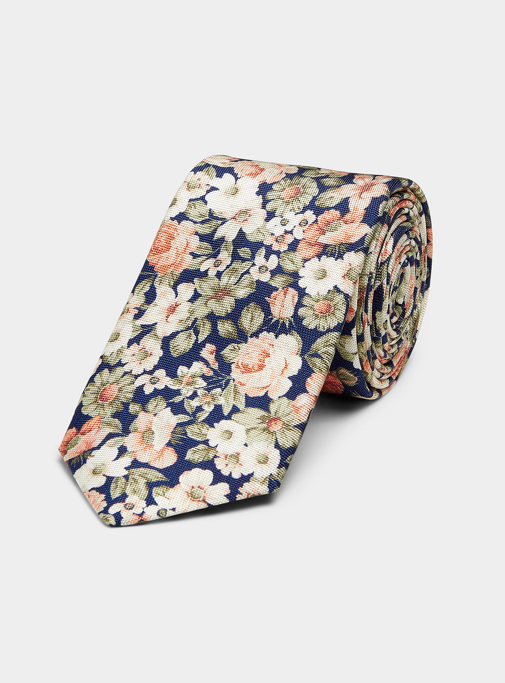 Le 31 - La cravate floraison printanière