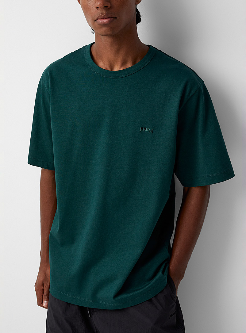 Juun.J: Le t-shirt signature imprimé Complique Vert pour homme