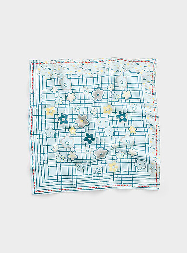 Le foulard carr&eacute; Yona