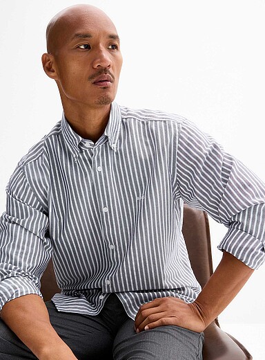 BOSS: La chemise rayures effet chambray Ricoplus Bleu fonc&eacute; - Indigo pour homme