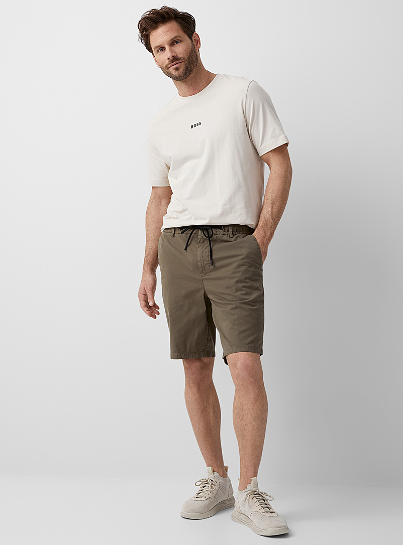 BOSS: Le short chino taille confort Taber Vert pour homme