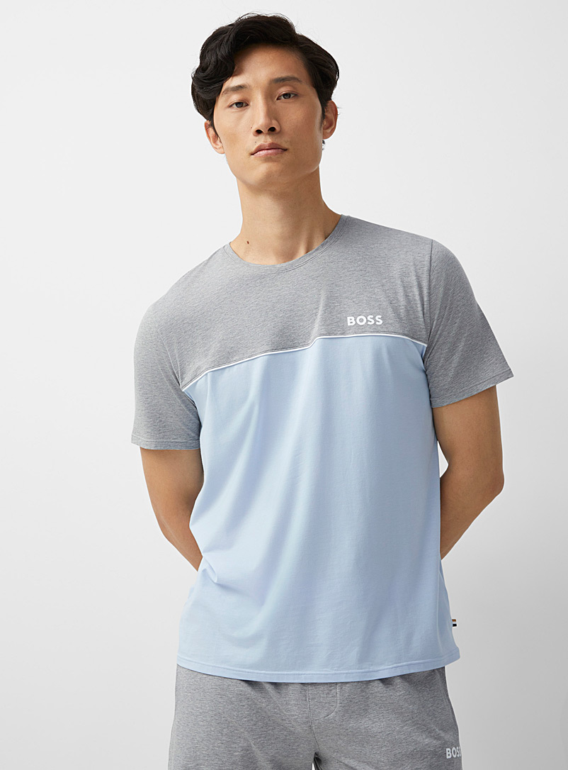 BOSS: Le t-shirt détente fluide deux tons Bleu pâle-bleu poudre pour homme