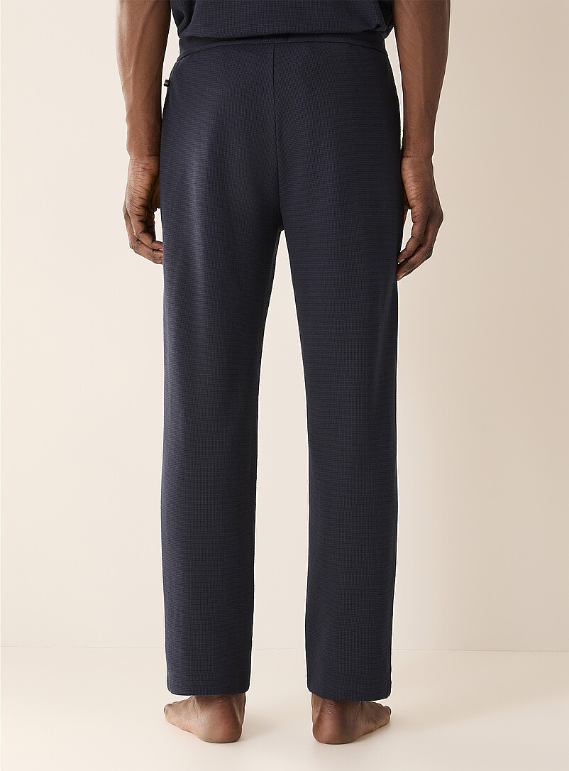 BOSS: Le pantalon pyjama gaufr&eacute; Bleu marine - Bleu nuit pour homme