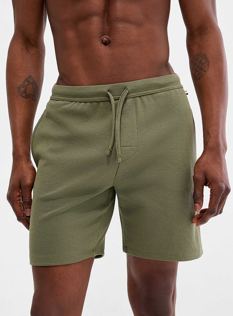 BOSS: Le short pyjama gaufr&eacute; uni Vert fonc&eacute; - Mousse pour homme