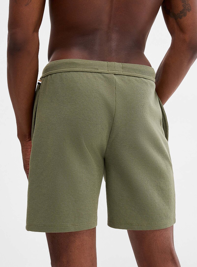 BOSS: Le short pyjama gaufr&eacute; uni Vert fonc&eacute; - Mousse pour homme