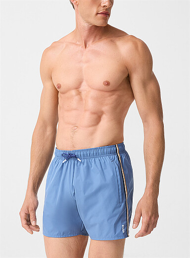 BOSS: Le maillot short bleu rayures signature Bleu p&acirc;le - Bleu ciel pour homme
