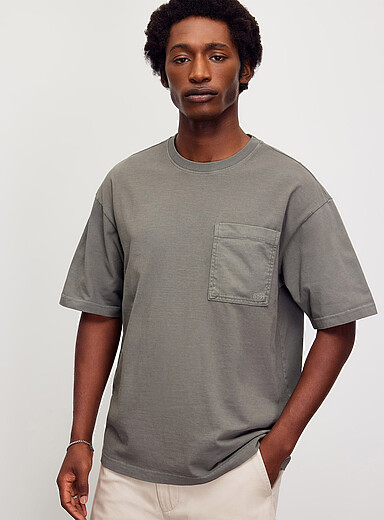 BOSS: Le t-shirt poche plaqu&eacute;e logo Gris pour homme