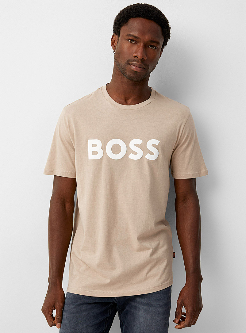 BOSS: Le t-shirt Thinking Beige crème pour homme