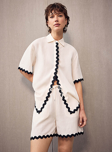 La chemise ample lis&eacute;r&eacute;s ondul&eacute;s Camule