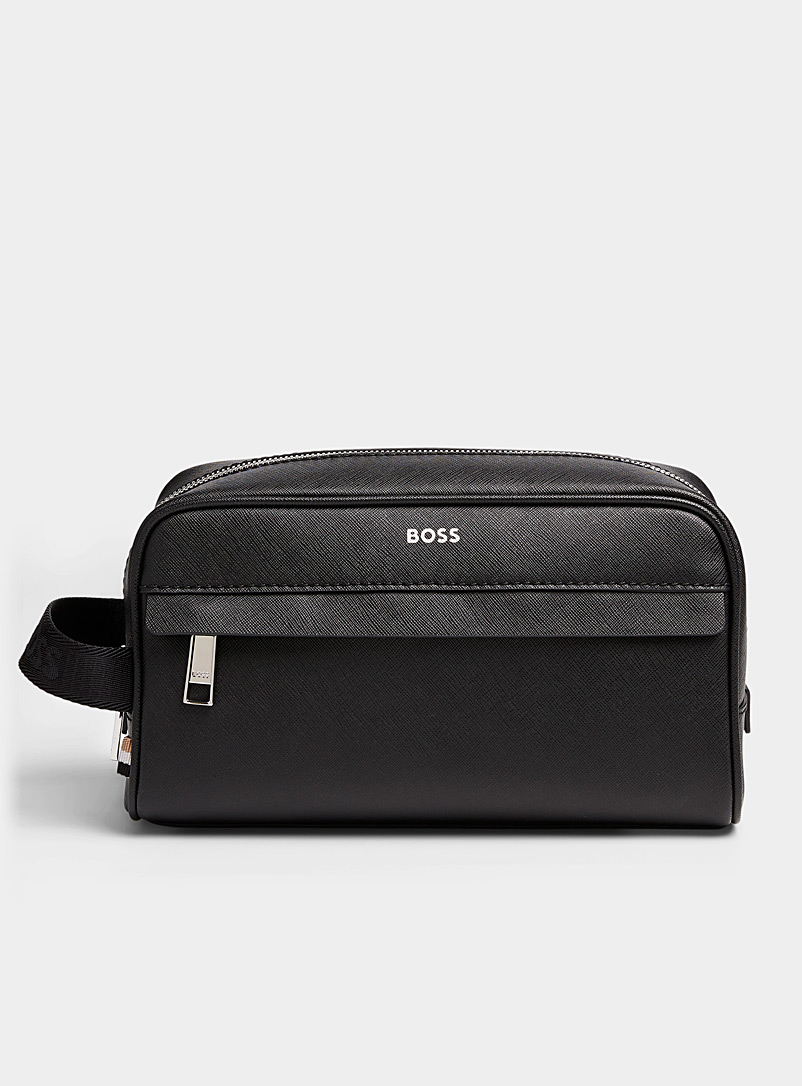 Zair leather travel case product image (primary)