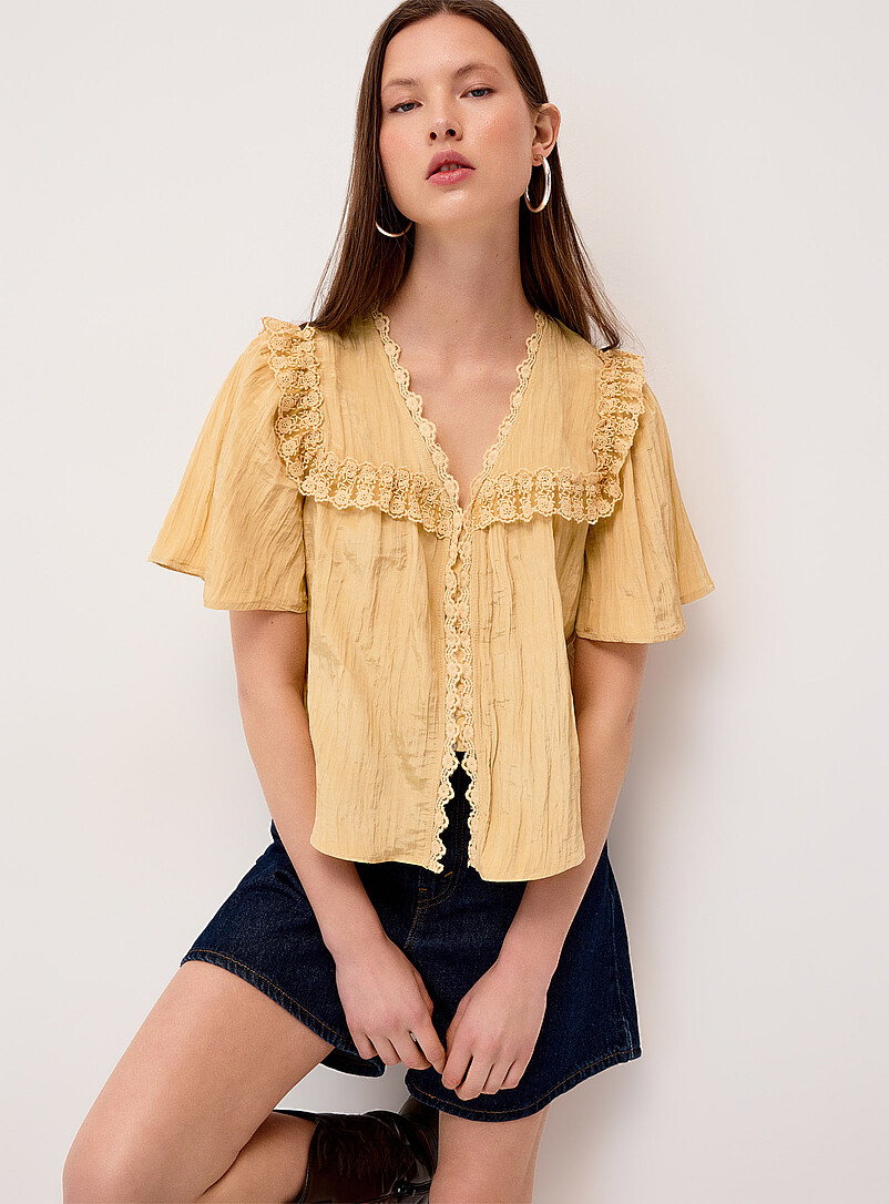 Twik Off White Crinkled-effect crochet details blouse for women
