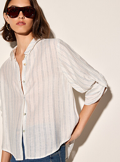 Lightweight patterned tie-sleeve shirt