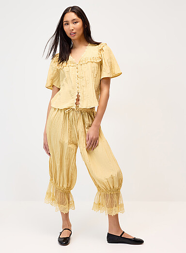 Le pantalon <i>bloomer</i> satin&eacute; effet froiss&eacute;