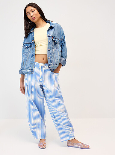 Le pantalon ballon twill ray&eacute;