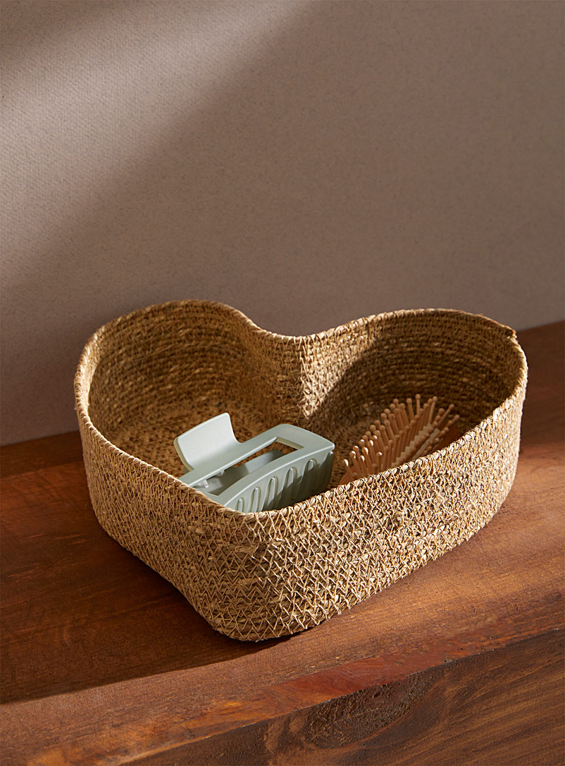 Simons Maison Sand Woven heart basket