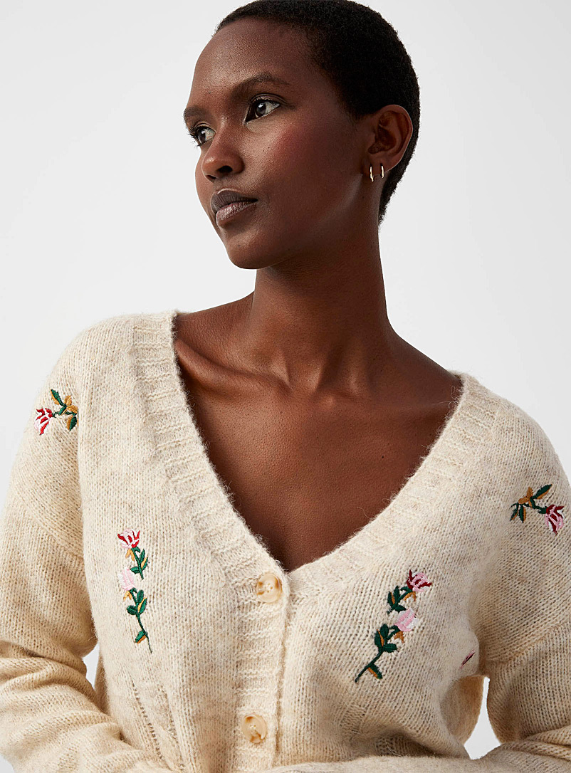 Contemporaine Sand Embroidered flowers V-neck cardigan for women