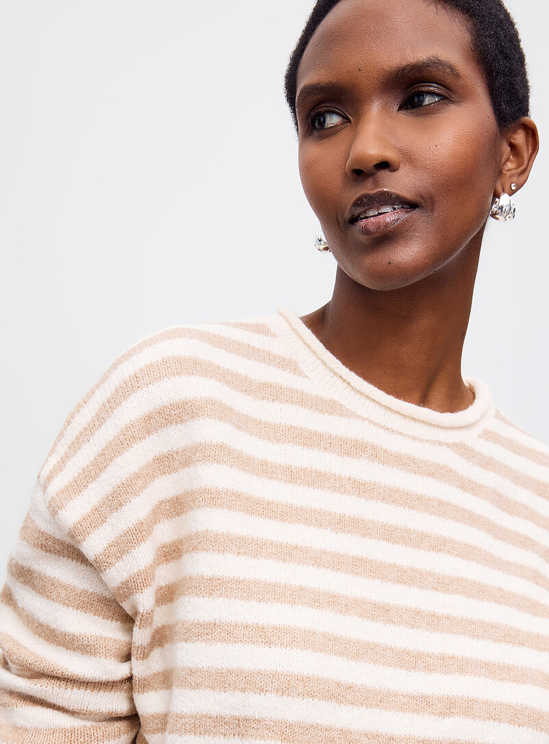 Contemporaine: Le chandail ray&eacute; bordures roulott&eacute;es Bourgogne pour femme
