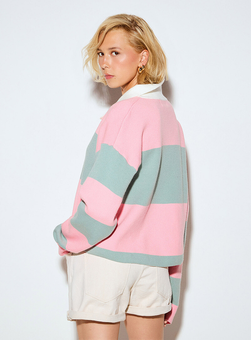 Ic&ocirc;ne Pink Golden buttons polo collar striped cropped sweater for women
