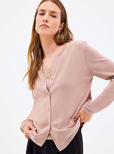 Contemporaine: Le cardigan fin tricot camisole int&eacute;gr&eacute;e dentelle Vieux rose pour femme