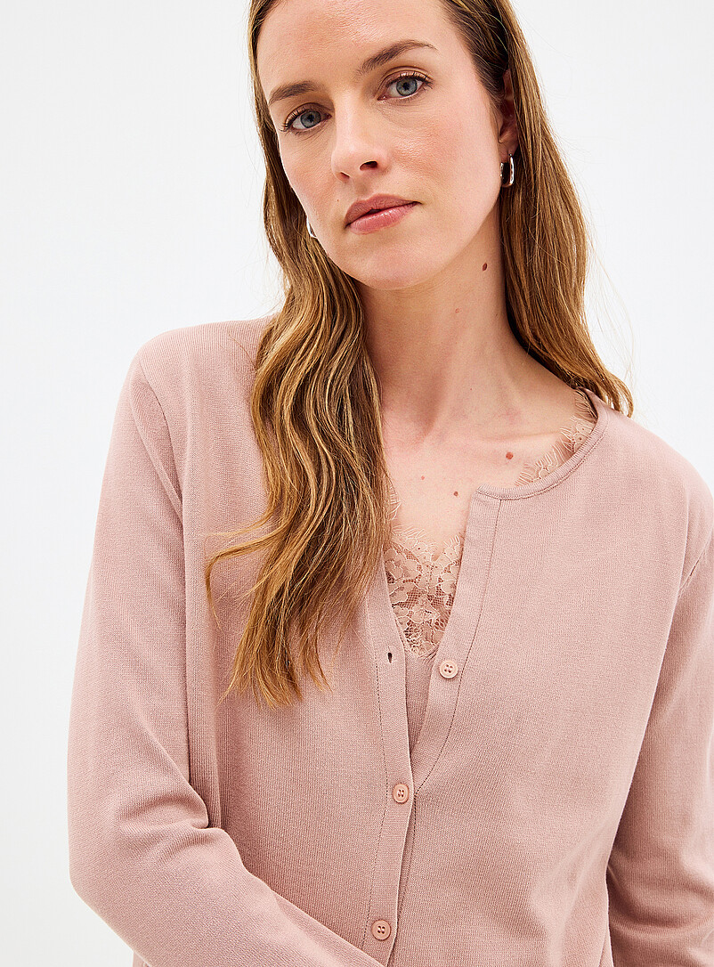 Contemporaine: Le cardigan fin tricot camisole int&eacute;gr&eacute;e dentelle Noir pour femme