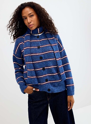Contemporaine: L'ensemble cardigan et &eacute;charpe ray&eacute;s tricot filamenteux Bleu &agrave; motifs pour femme