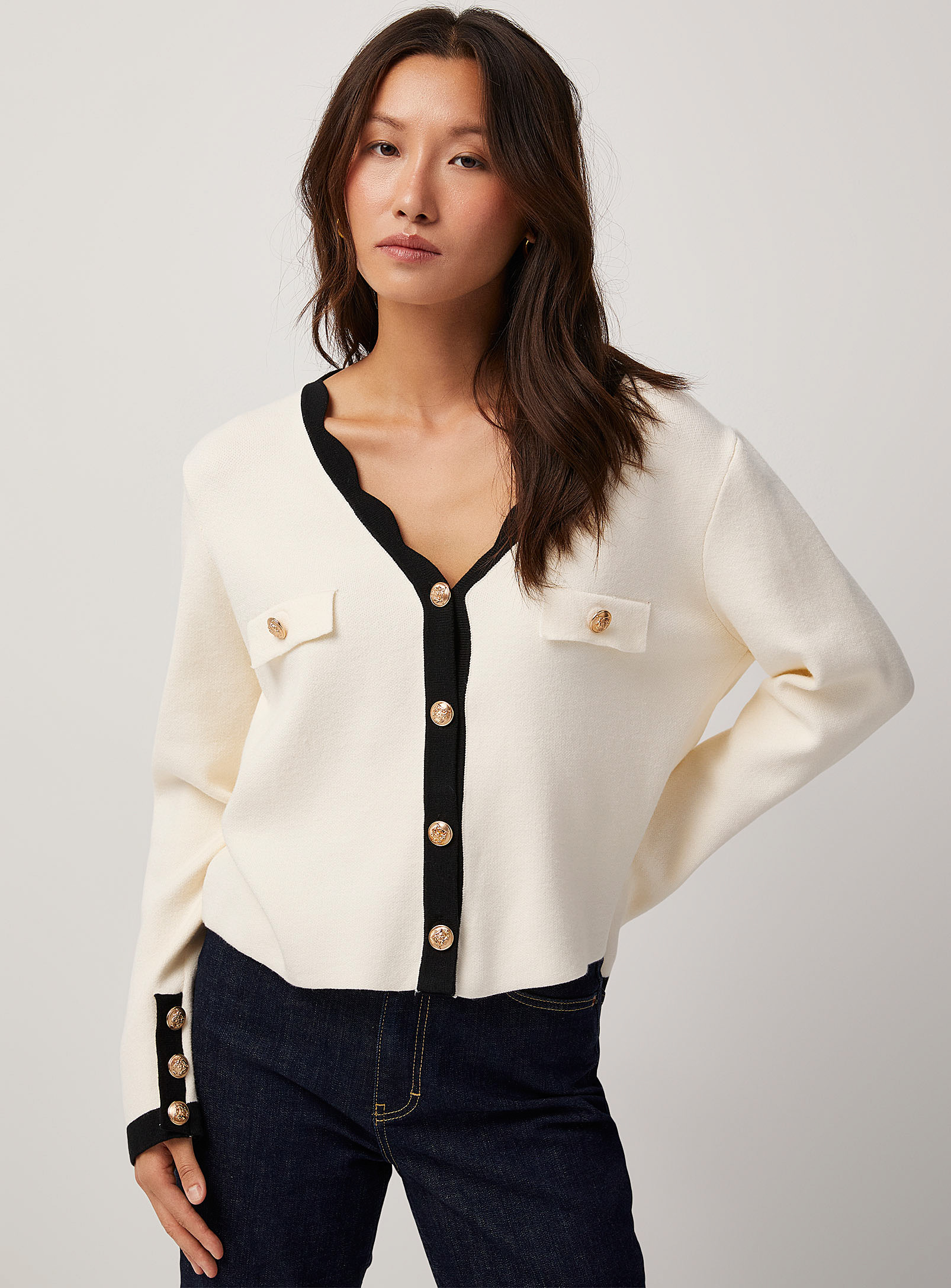 Contemporaine - Women's Scalloped contrasts buttoned Cardigan Sweater