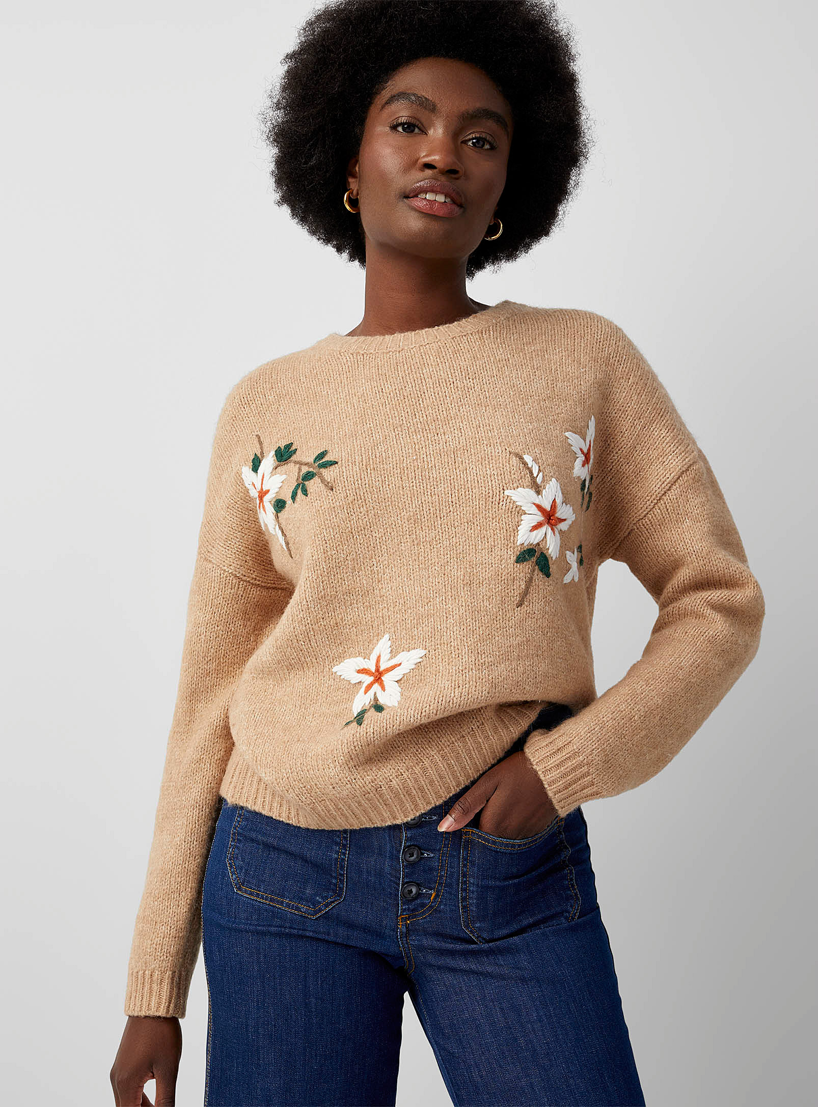 Contemporaine - Women's Floral embroidery sweater