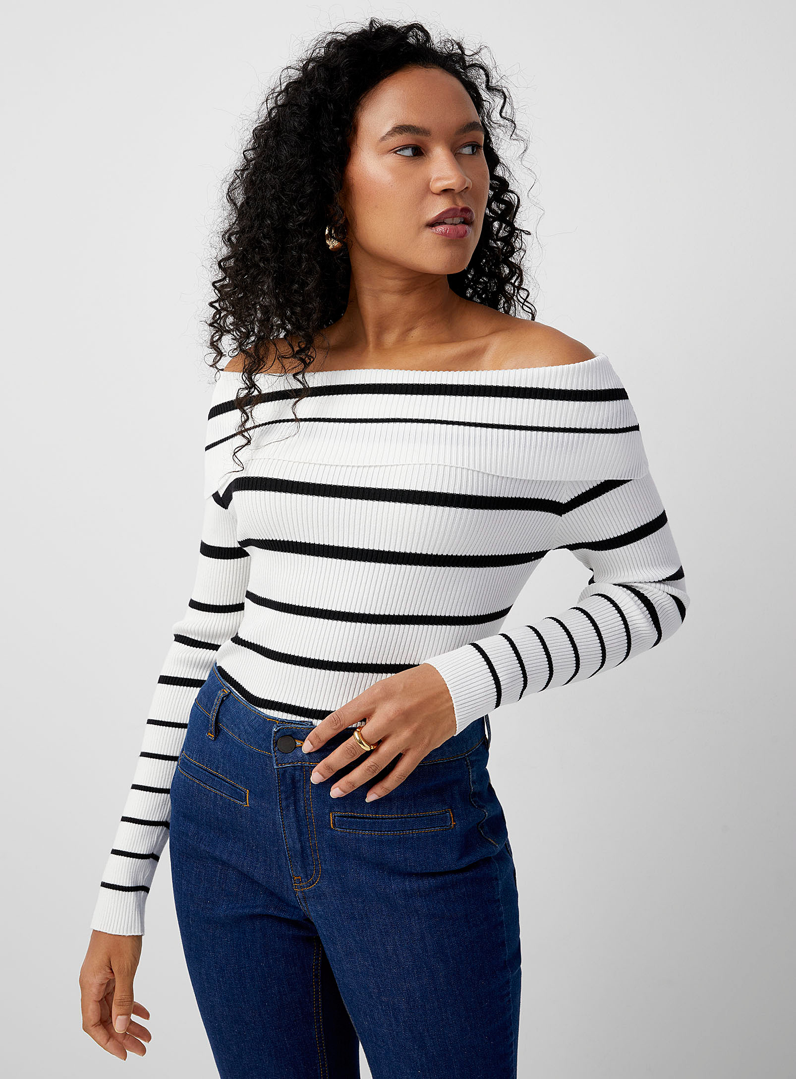 Contemporaine Marilyn Collar Striped Ribbed Sweater In Patterned Black