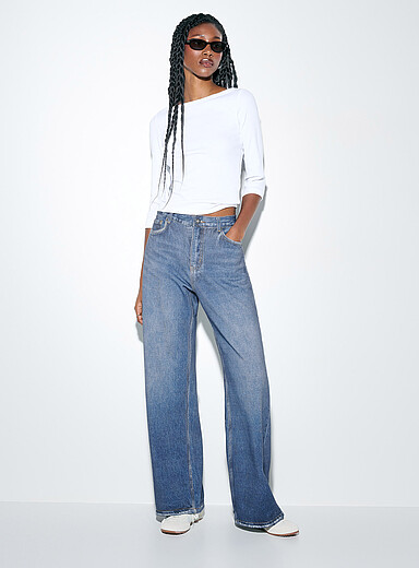 Le pantalon large 5 poches effet denim envers ratin&eacute;