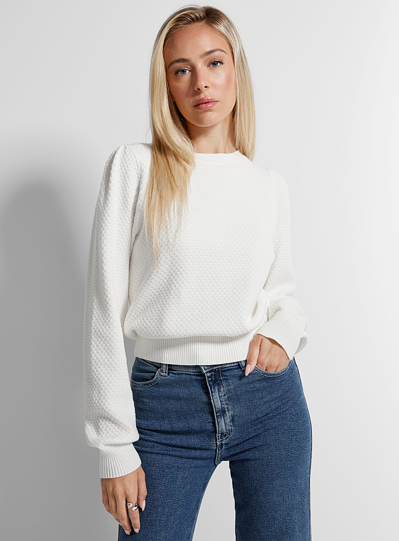 Icône Ivory White Honeycomb textured sweater for women