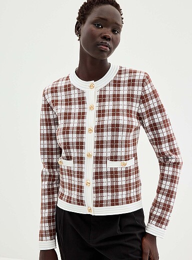Le cardigan jacquard boutons m&eacute;talliques