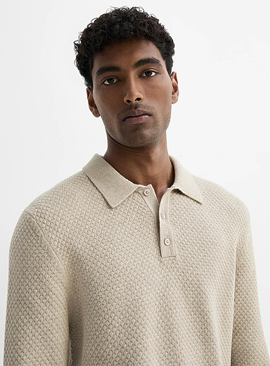 Le polo tricot emboss&eacute;