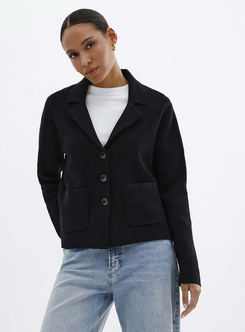 Contemporaine: Le cardigan carr&eacute; col crant&eacute; Noir pour femme