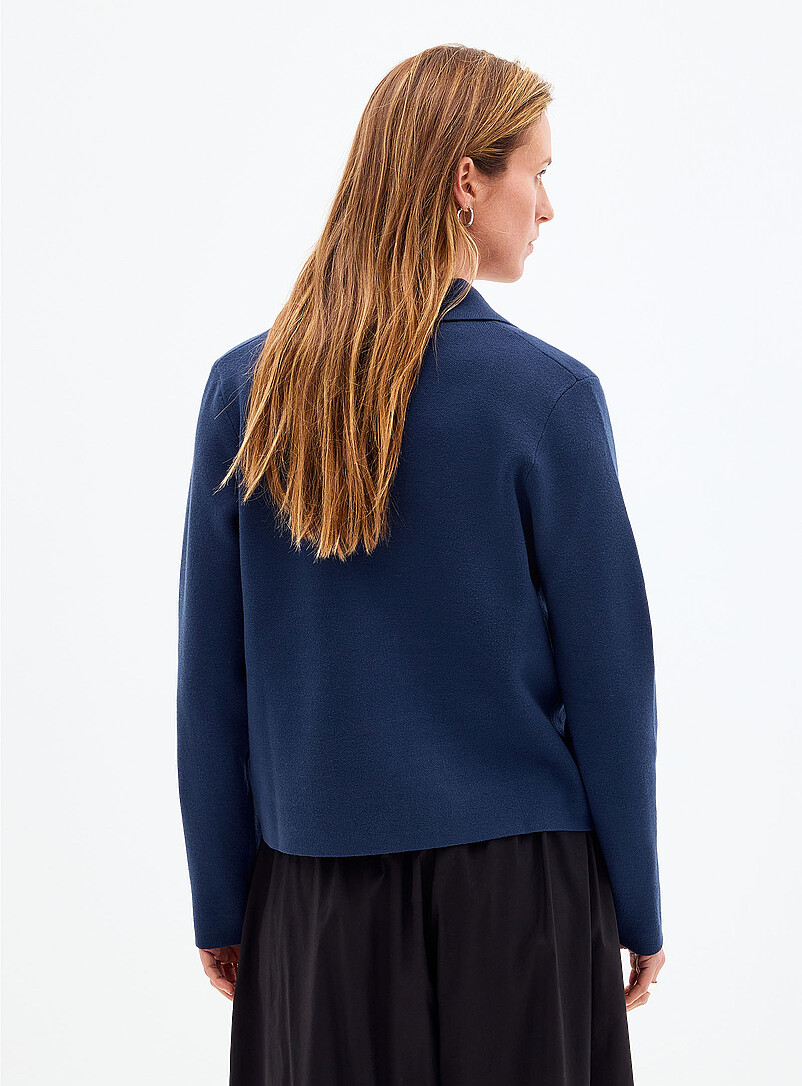 Contemporaine: Le cardigan carr&eacute; col crant&eacute; Noir pour femme
