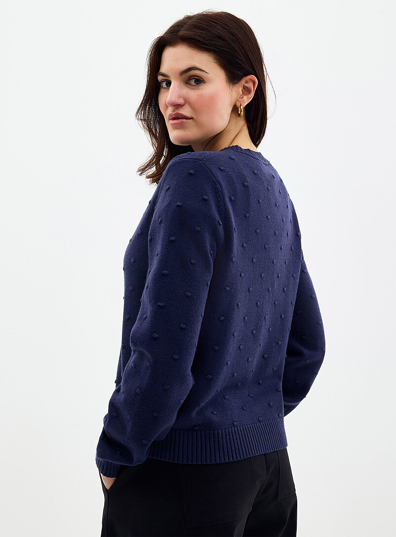 Contemporaine: Le cardigan pompons uni Blanc cass&eacute; pour femme