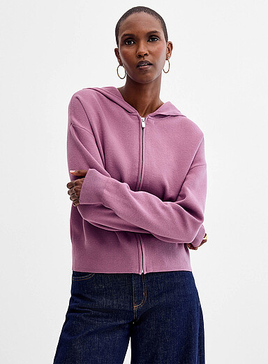 Le cardigan zipp&eacute; &agrave; capuche doux tricot